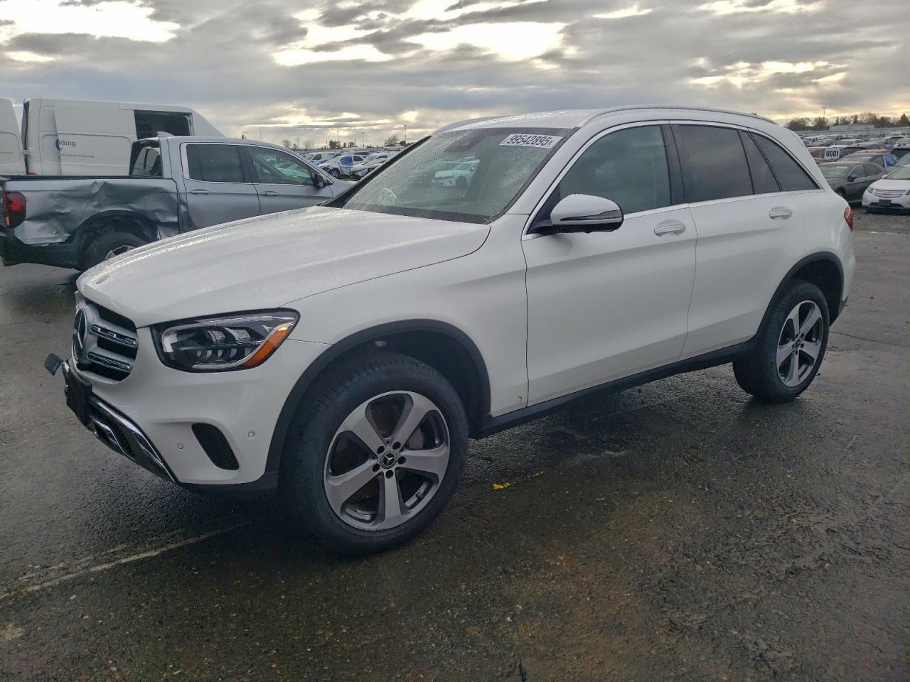 2022 MERCEDES-BENZ GLC