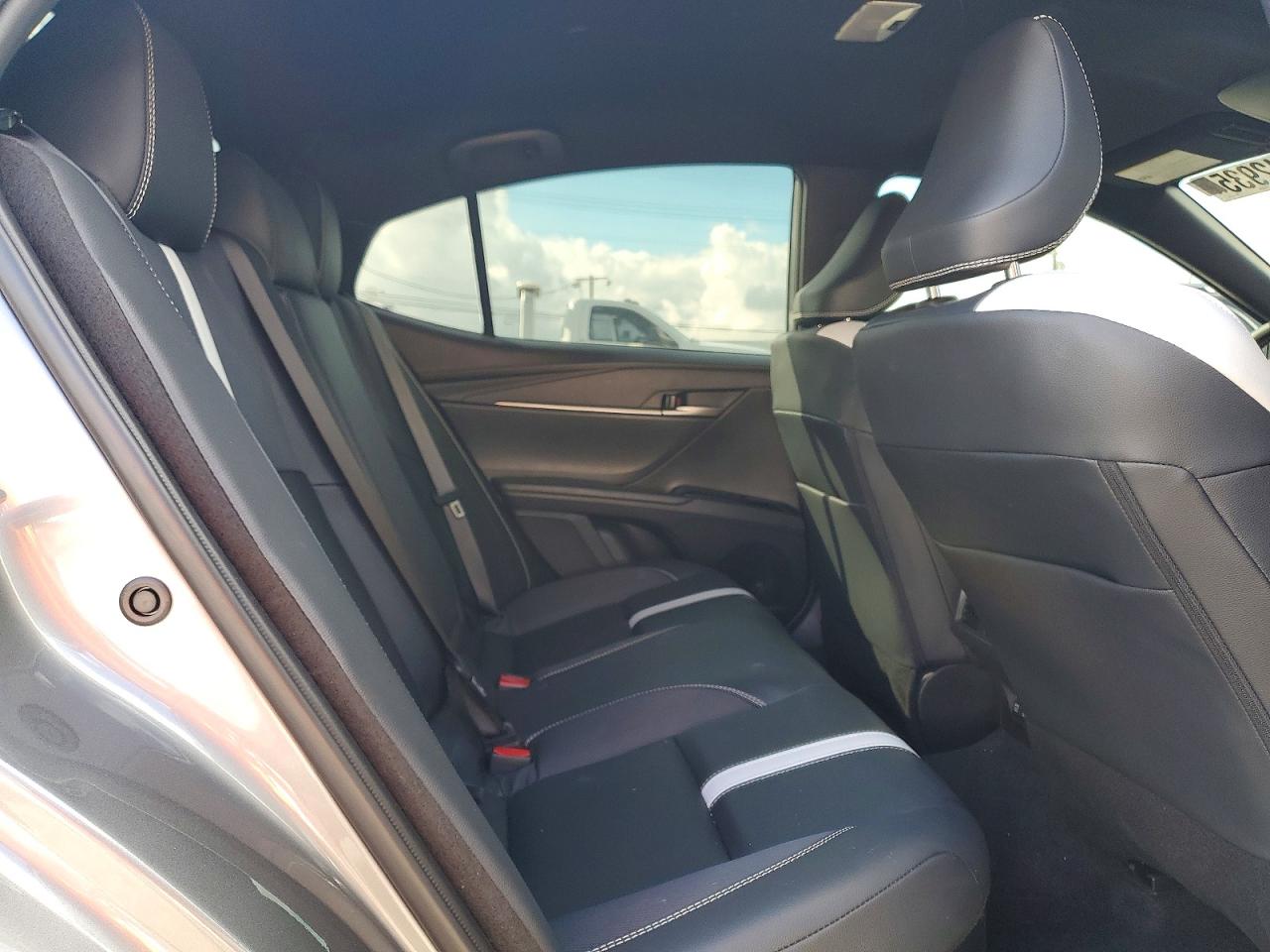2025 TOYOTA CAMRY XSE photo 10