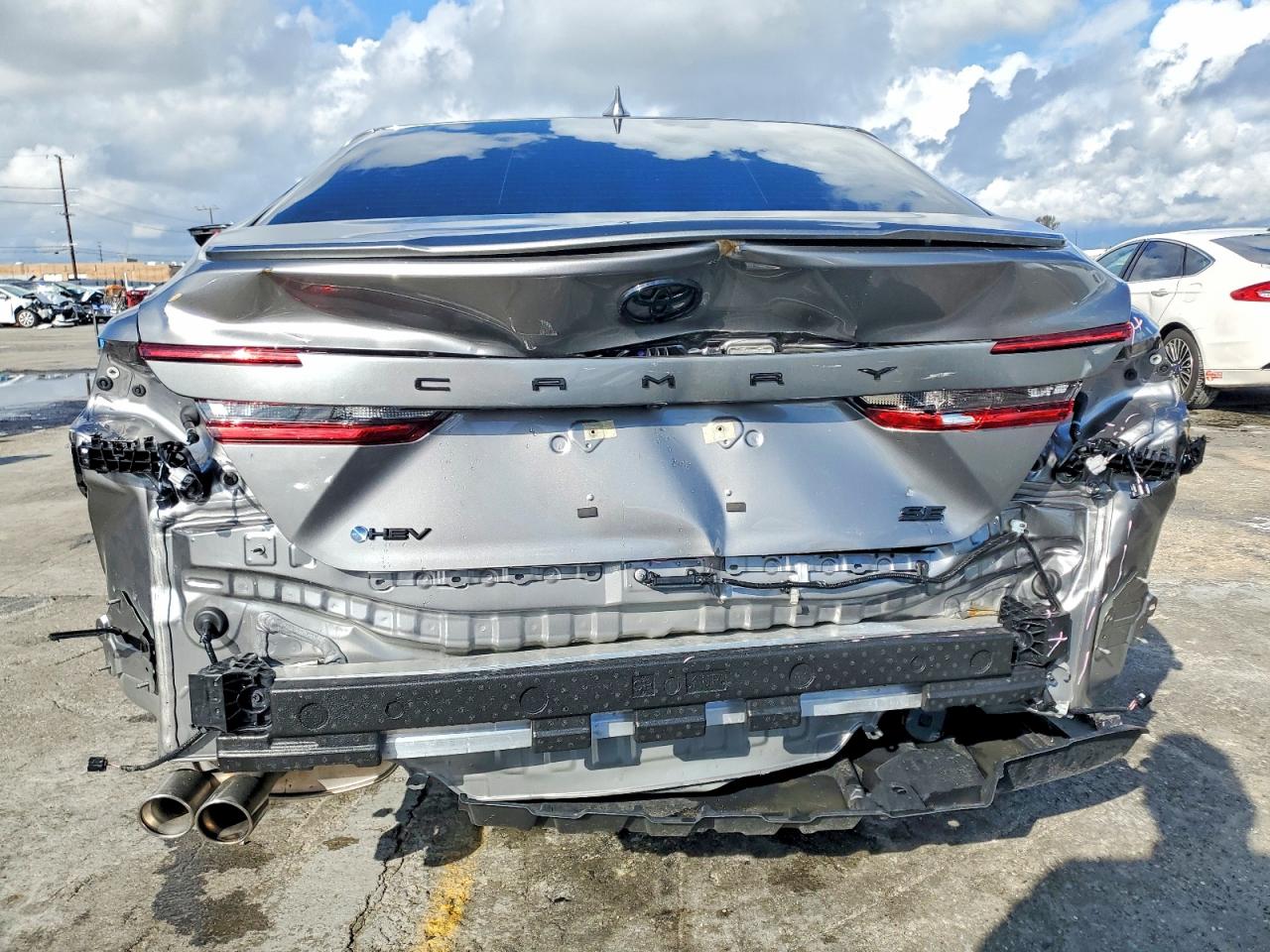 2025 TOYOTA CAMRY XSE photo 6