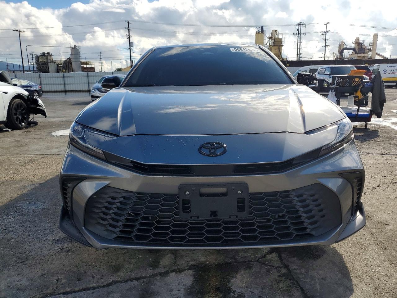 2025 TOYOTA CAMRY XSE photo 5
