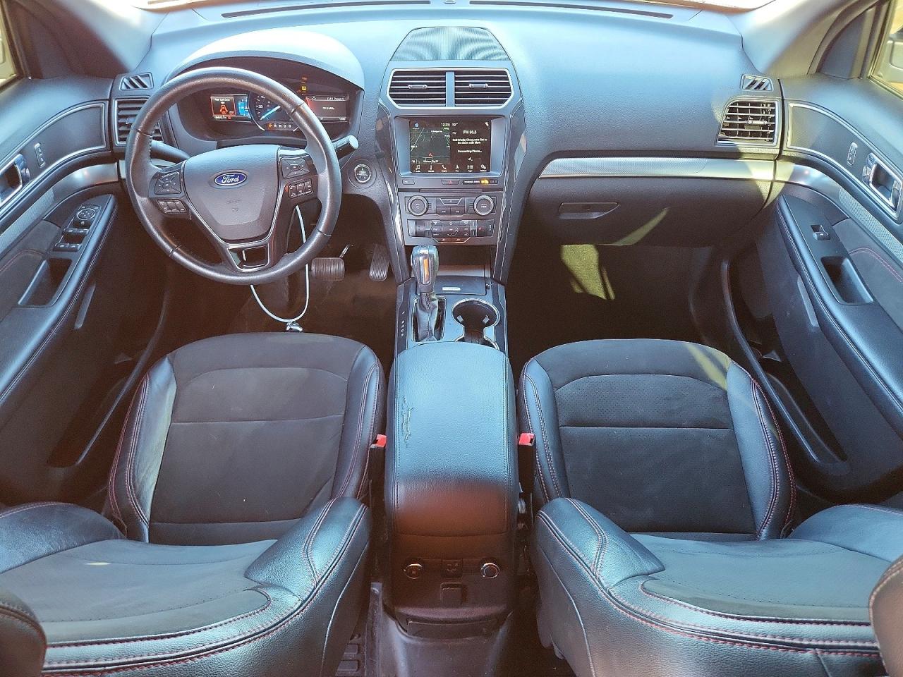 2018 FORD EXPLORER XLT photo 8