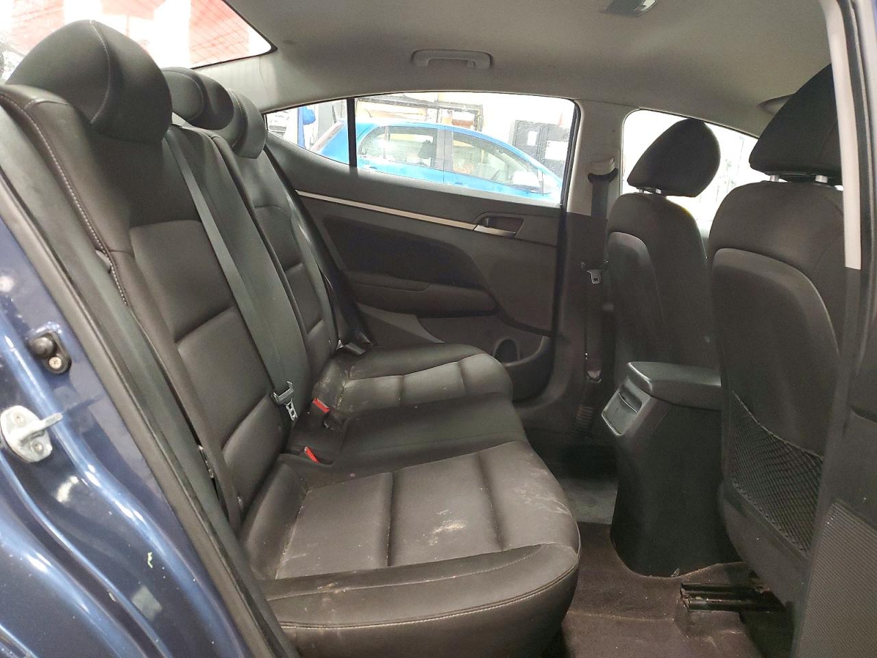 2018 HYUNDAI ELANTRA SEL photo 10