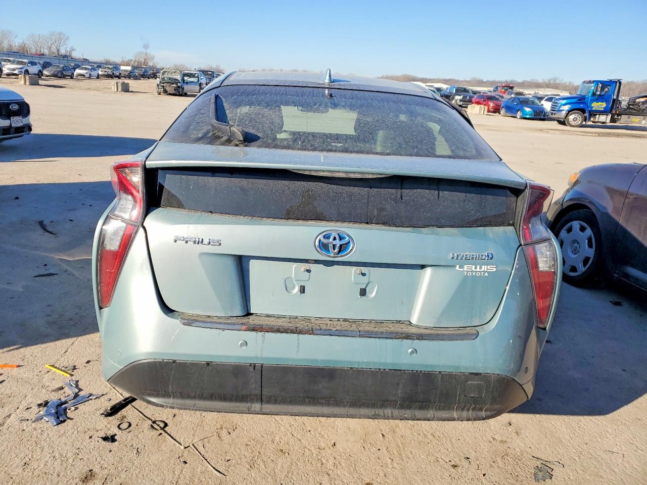 2017 TOYOTA PRIUS photo 16