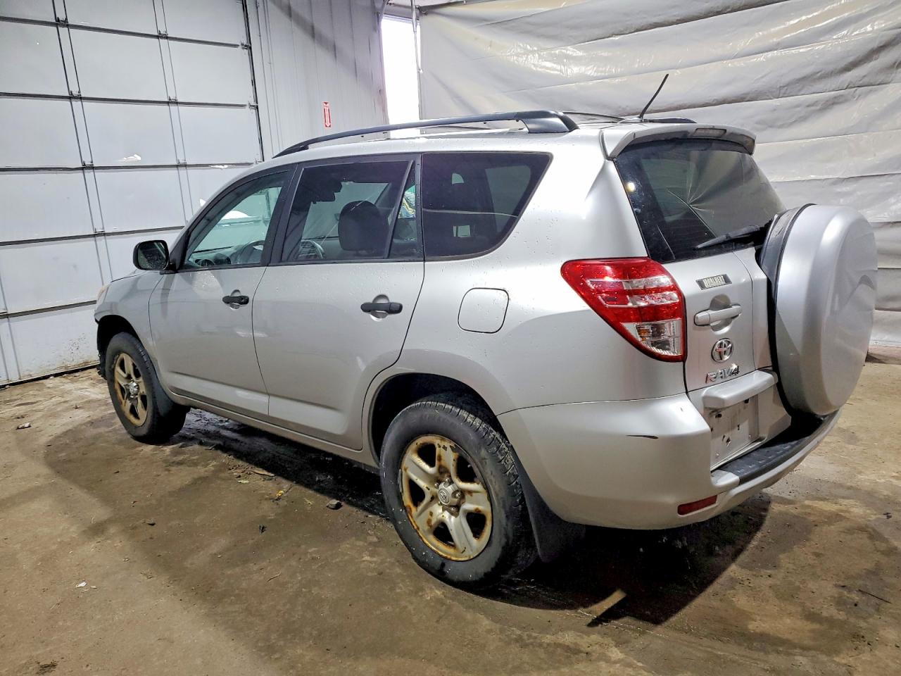 2012 TOYOTA RAV4 photo 3