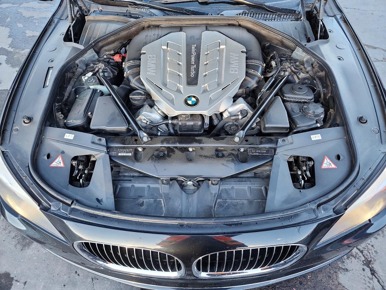 2011 BMW 750 LXI photo 21