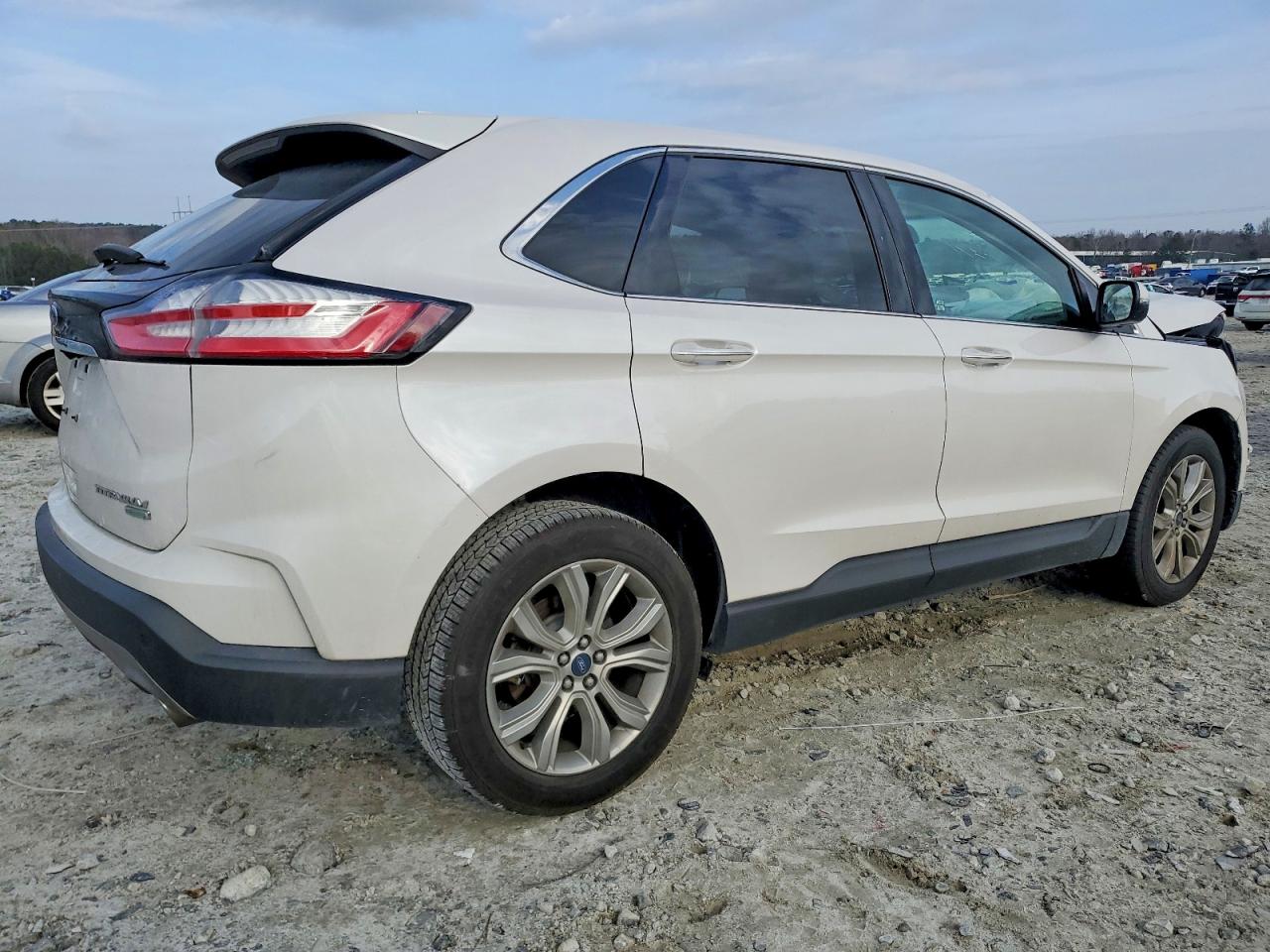 2019 FORD EDGE TITANIUM photo 3
