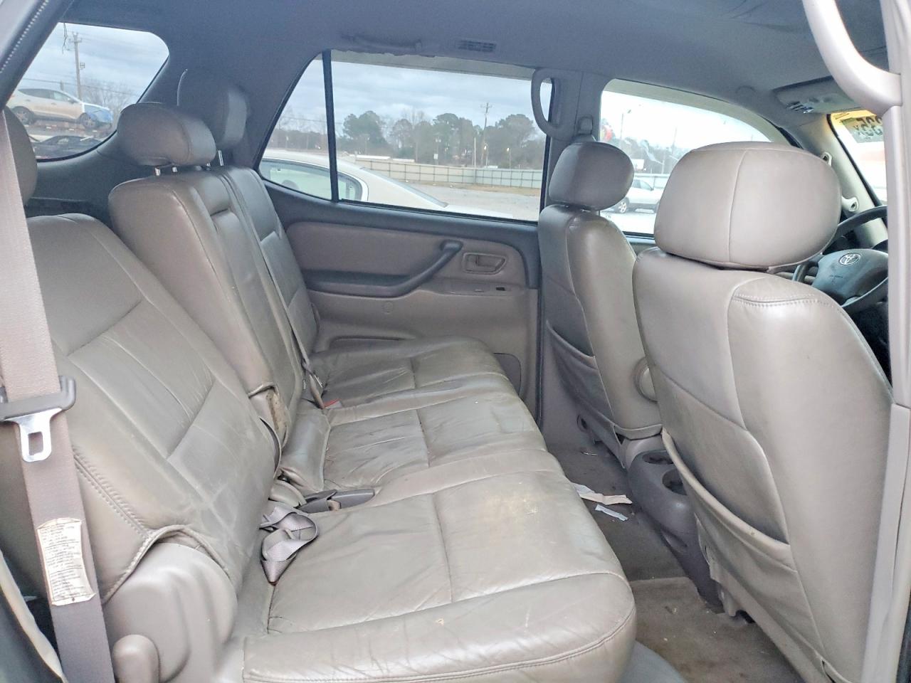 2003 TOYOTA SEQUOIA SR5 photo 11