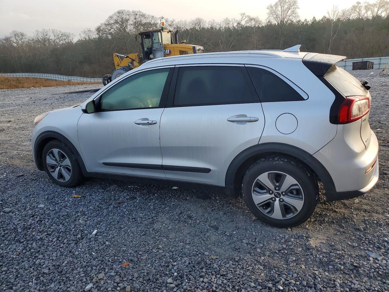 2018 KIA NIRO FE photo 2