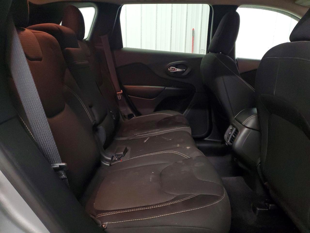 2017 JEEP CHEROKEE LATITUDE photo 21