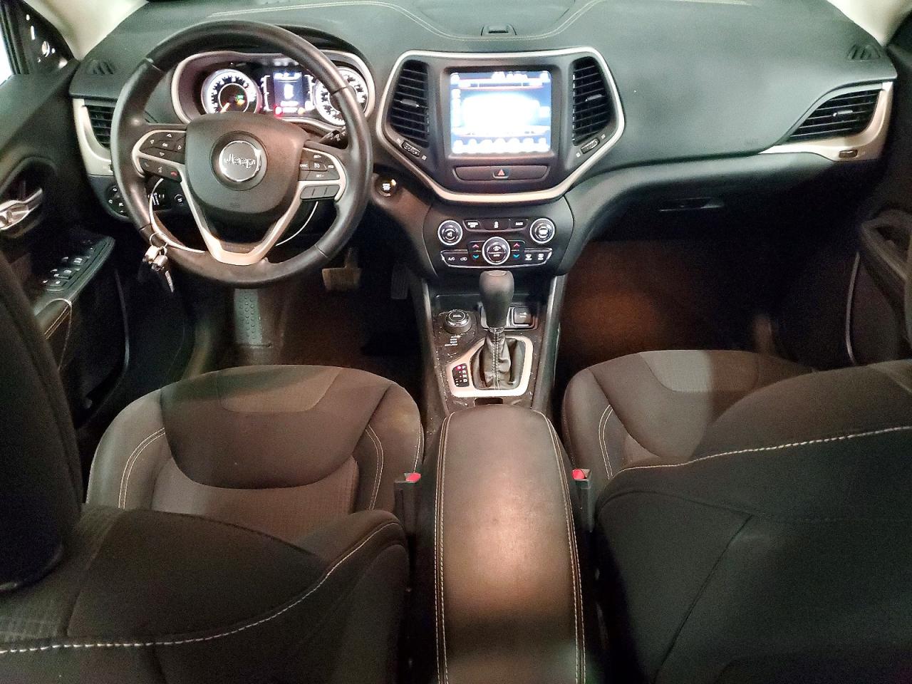 2017 JEEP CHEROKEE LATITUDE photo 15