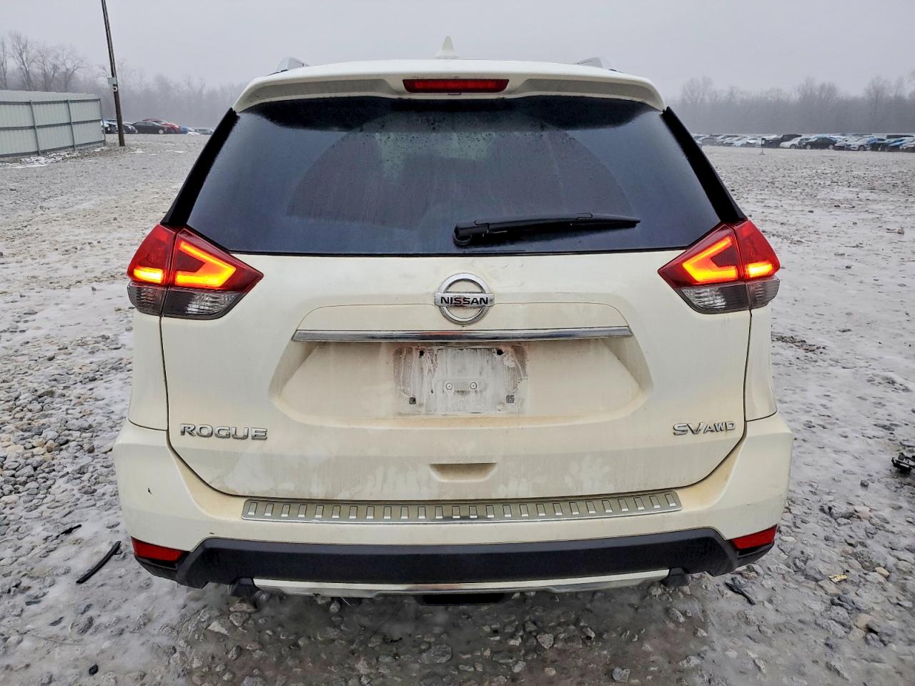 2018 NISSAN ROGUE S photo 6