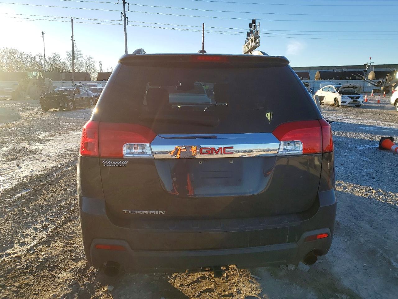 2015 GMC TERRAIN SLT photo 6