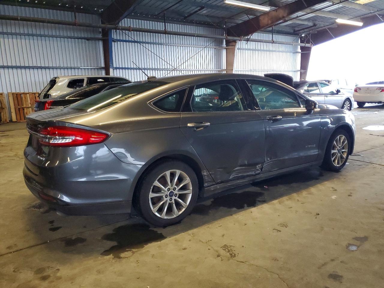 2017 FORD FUSION SE HYBRID photo 3