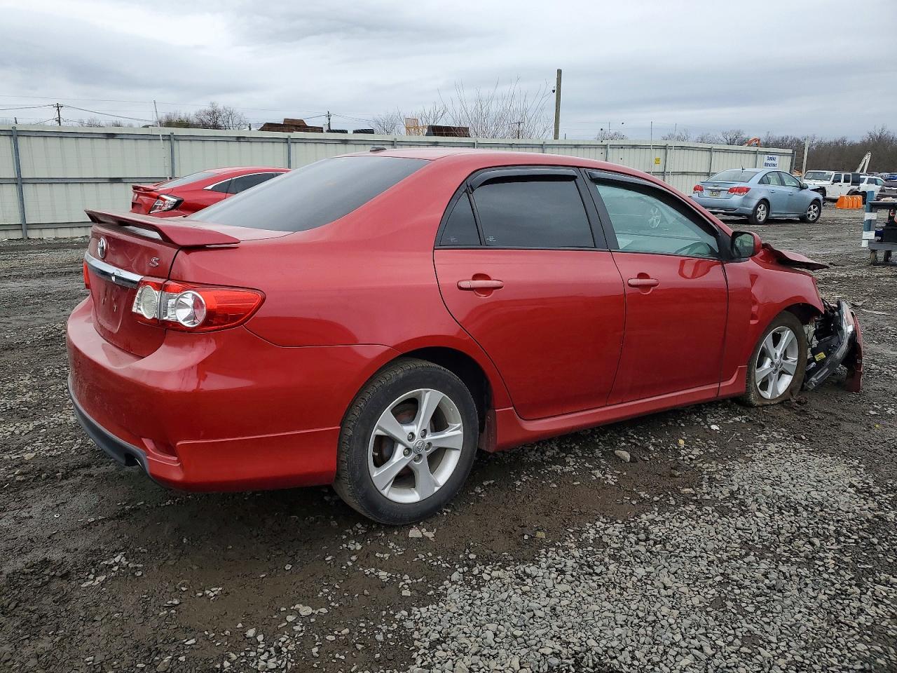 2011 TOYOTA COROLLA BASE photo 3