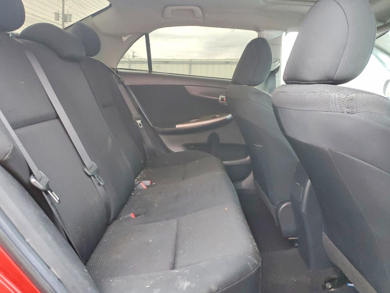 2011 TOYOTA COROLLA BASE photo 10
