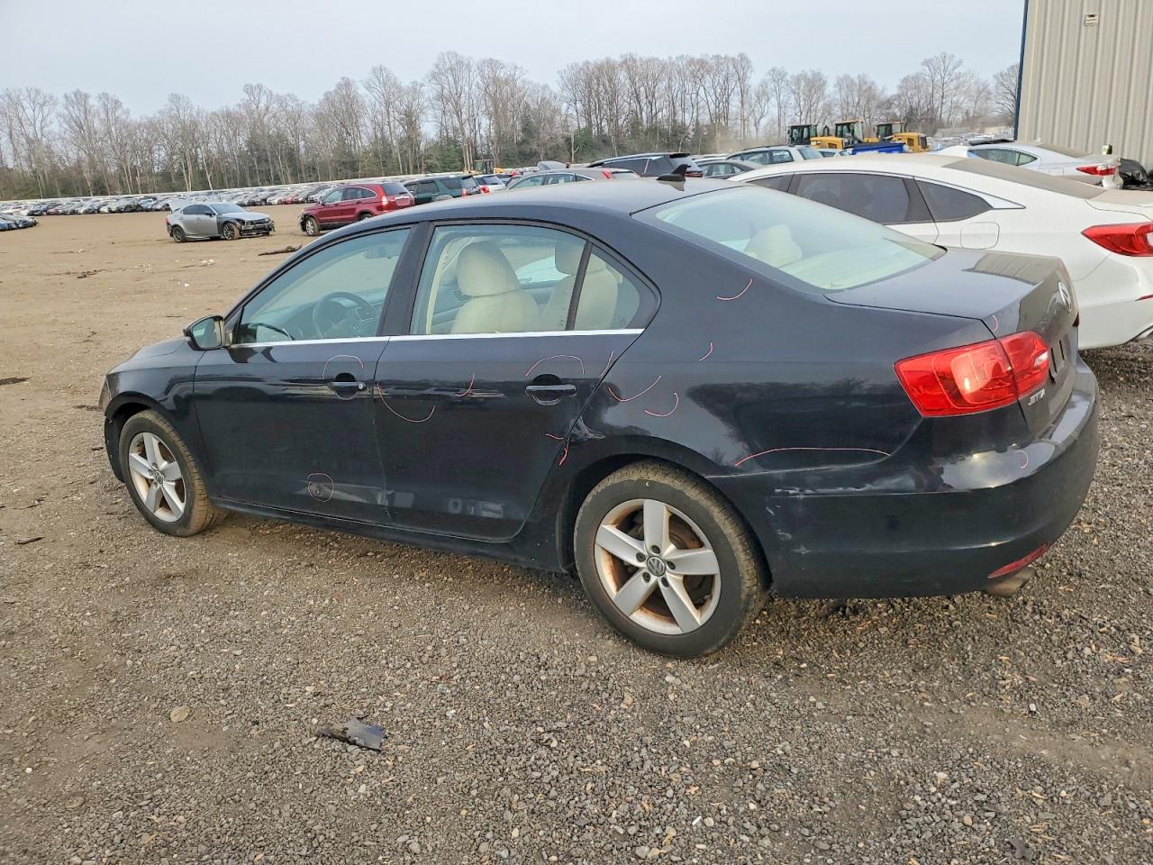 2014 VOLKSWAGEN JETTA TDI photo 2