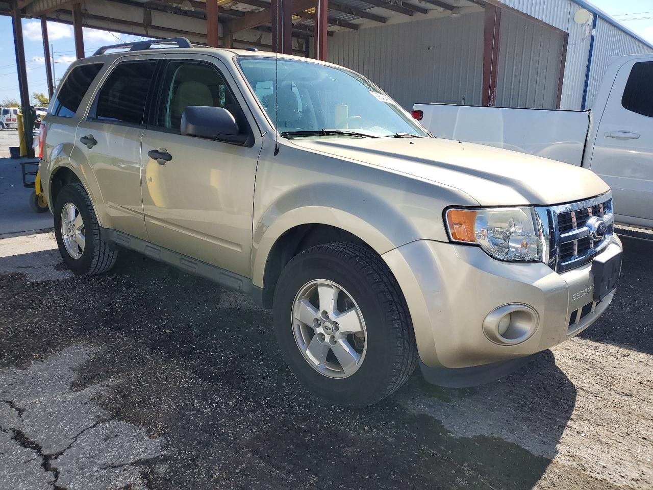2012 FORD ESCAPE XLT photo 4