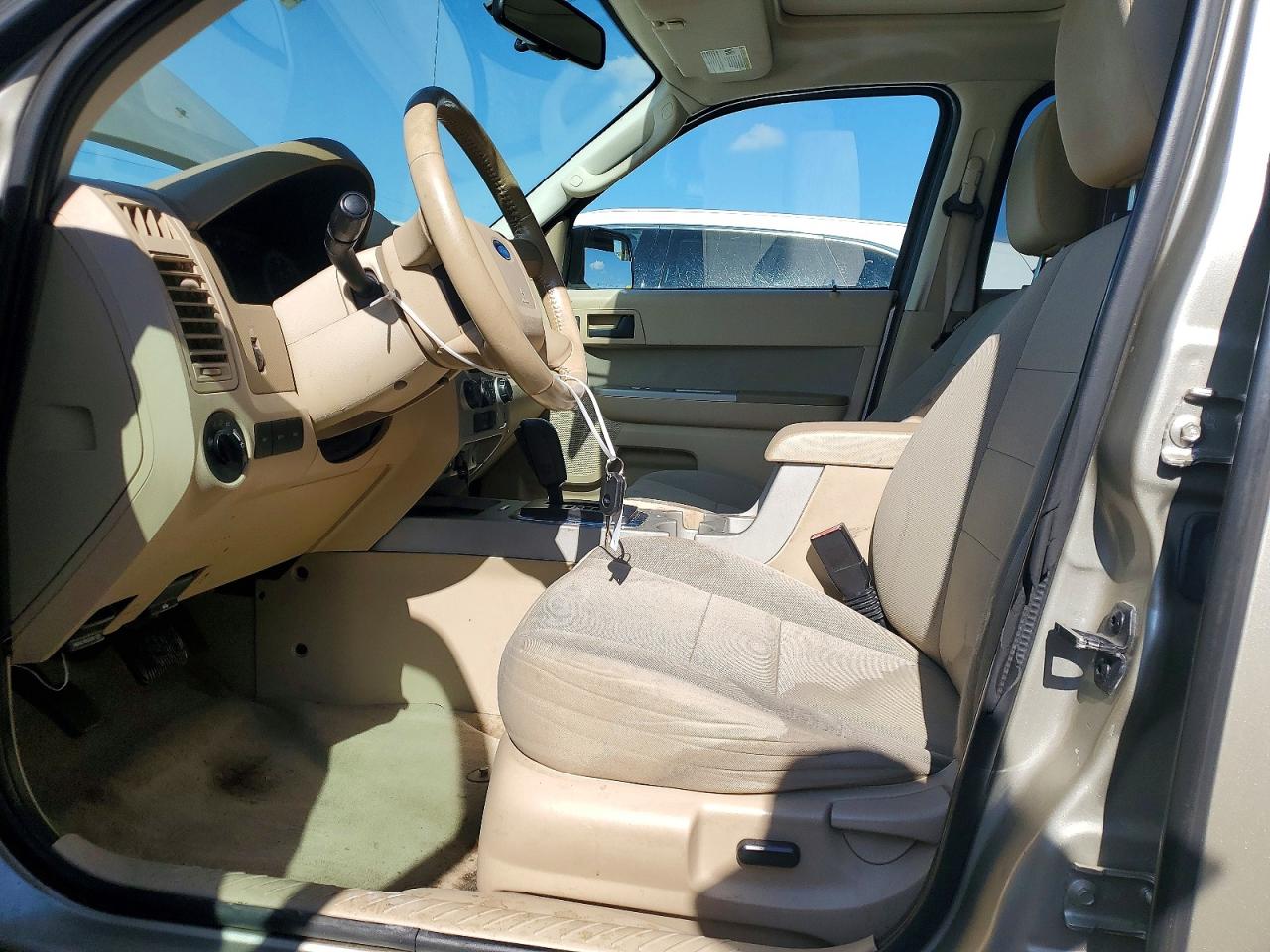 2012 FORD ESCAPE XLT photo 7