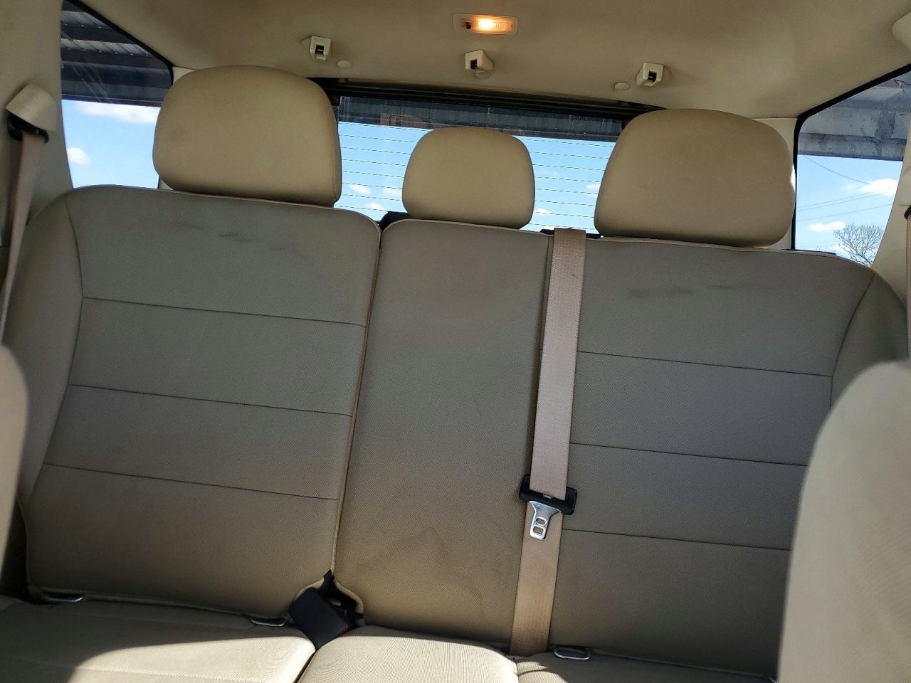 2012 FORD ESCAPE XLT photo 10