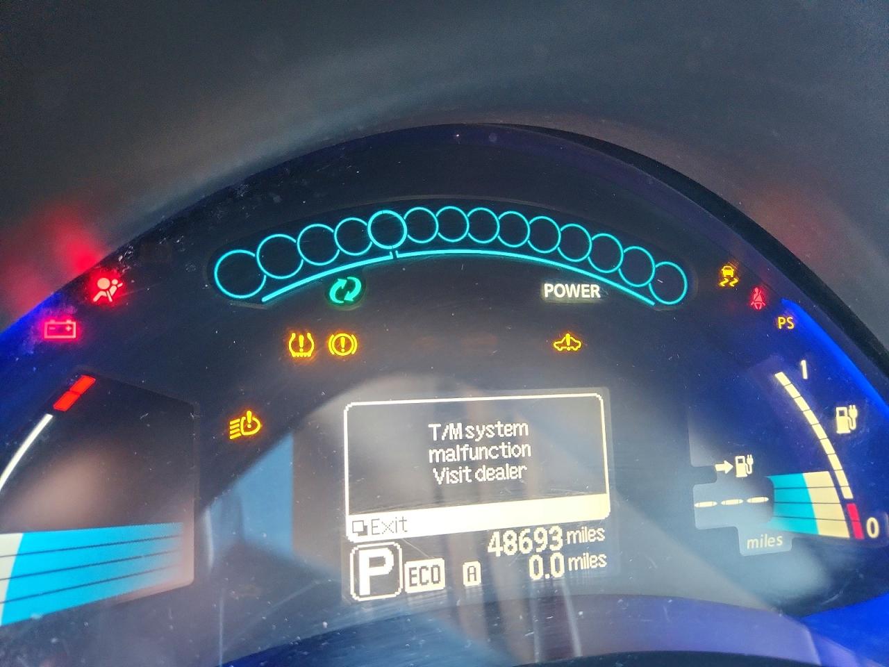 2015 NISSAN LEAF S photo 9