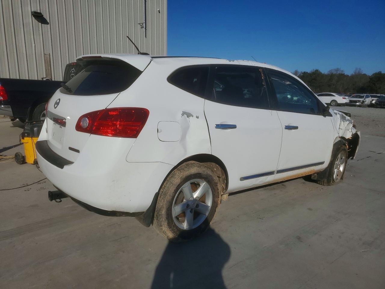 2013 NISSAN ROGUE S photo 3