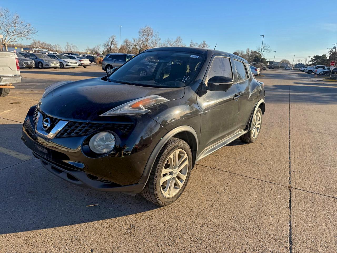 2015 NISSAN JUKE S photo 2