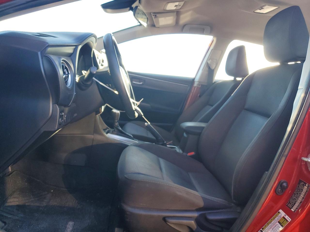 2017 TOYOTA COROLLA L photo 7