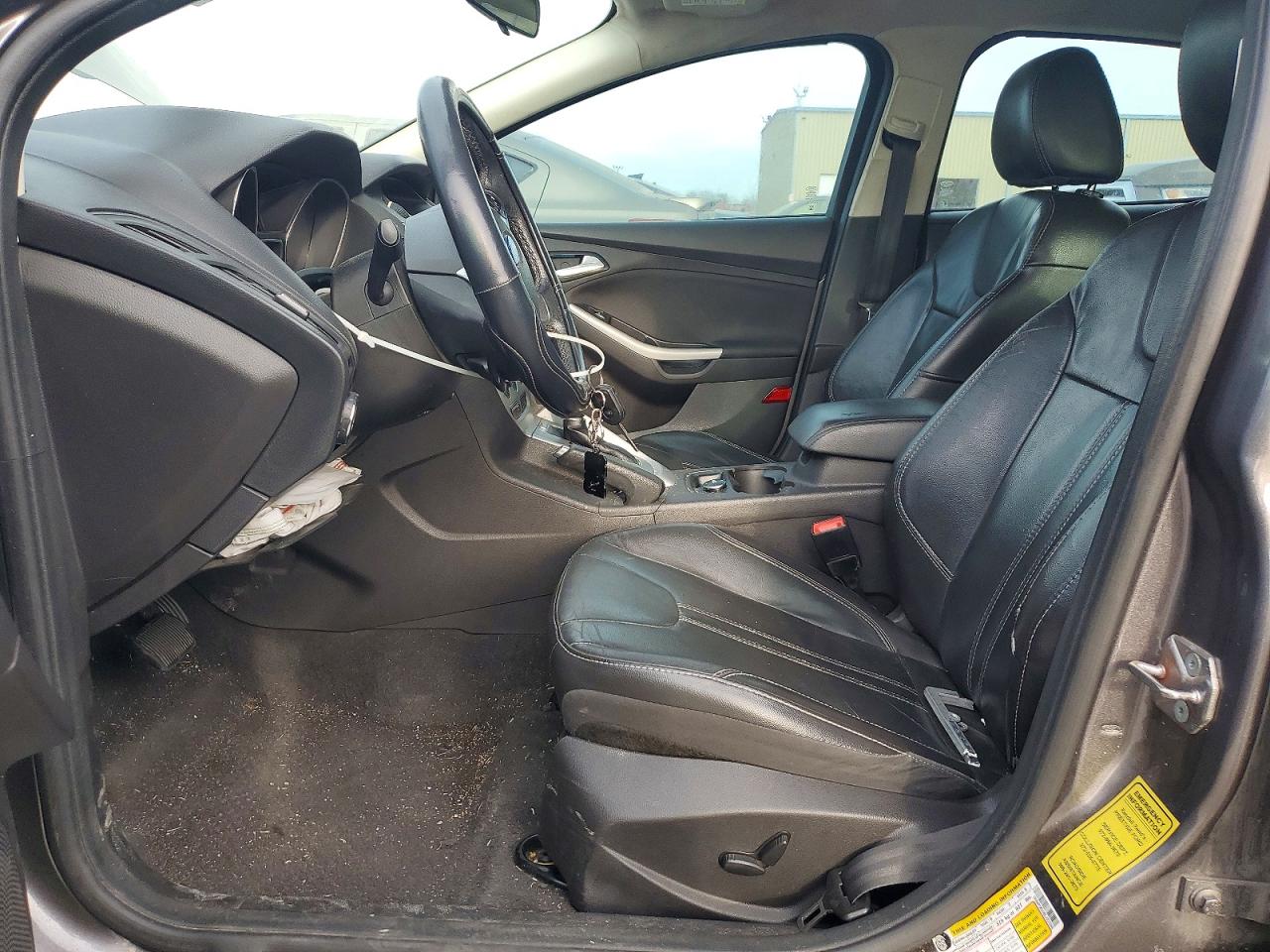 2014 FORD FOCUS SE photo 7