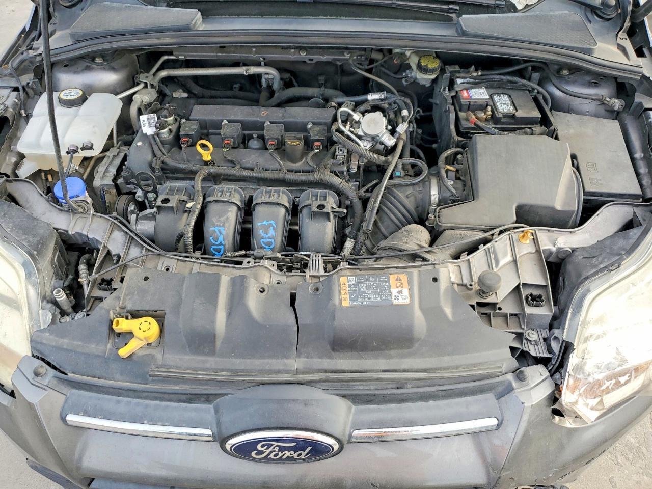 2014 FORD FOCUS SE photo 11