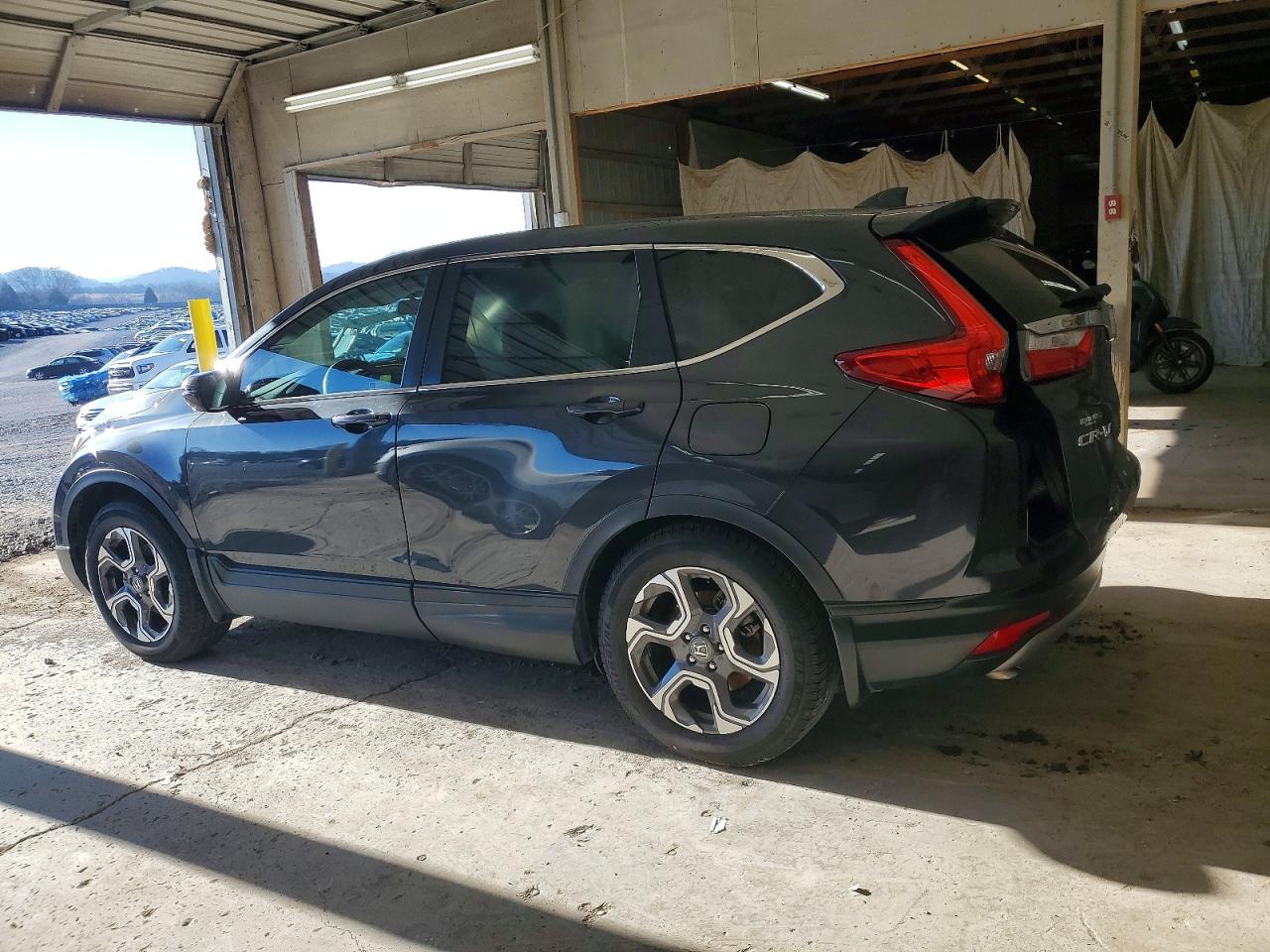 2018 HONDA CR-V EX photo 2