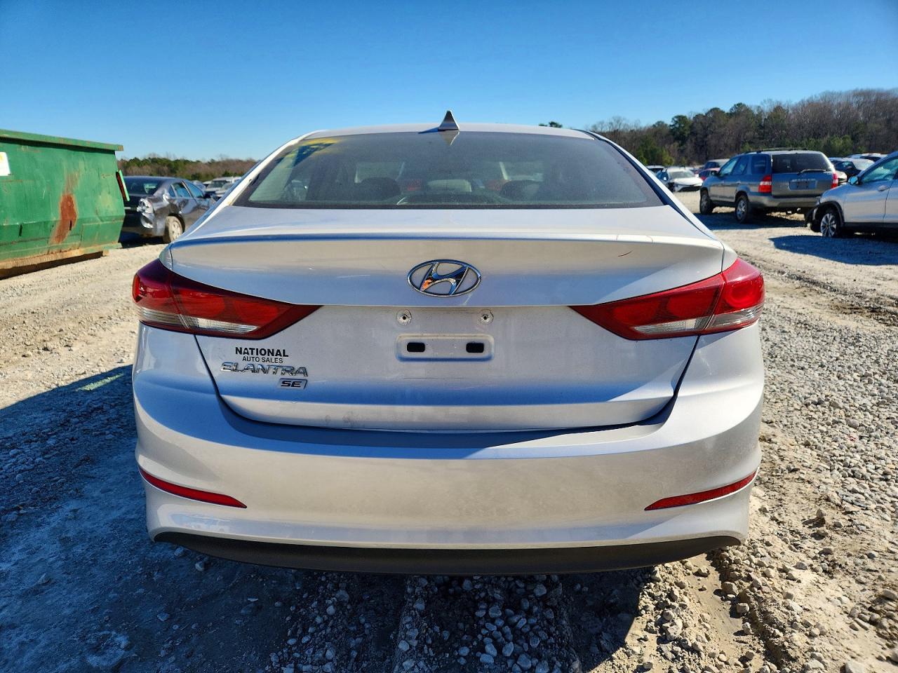 2017 HYUNDAI ELANTRA SE photo 6