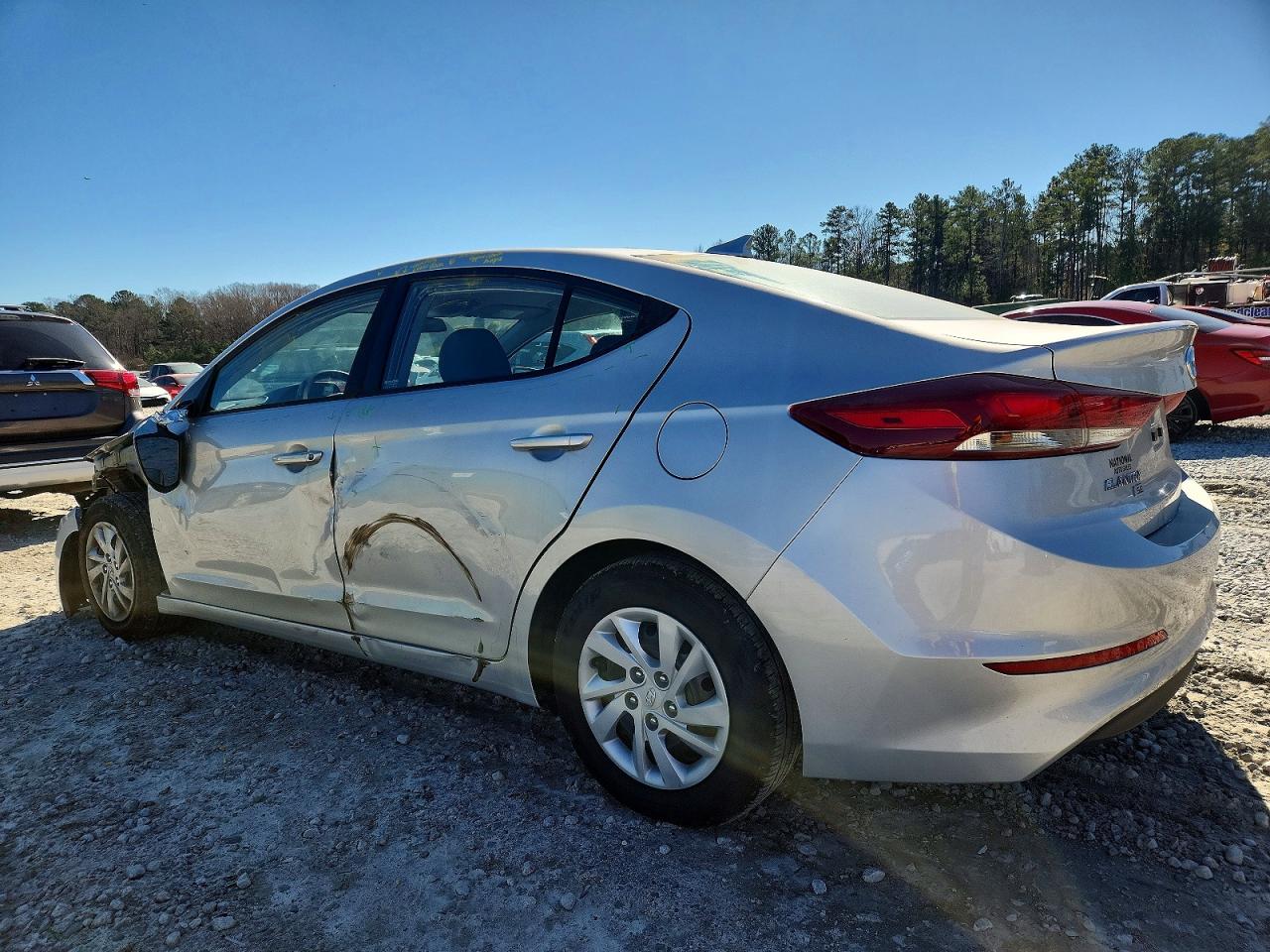 2017 HYUNDAI ELANTRA SE photo 2