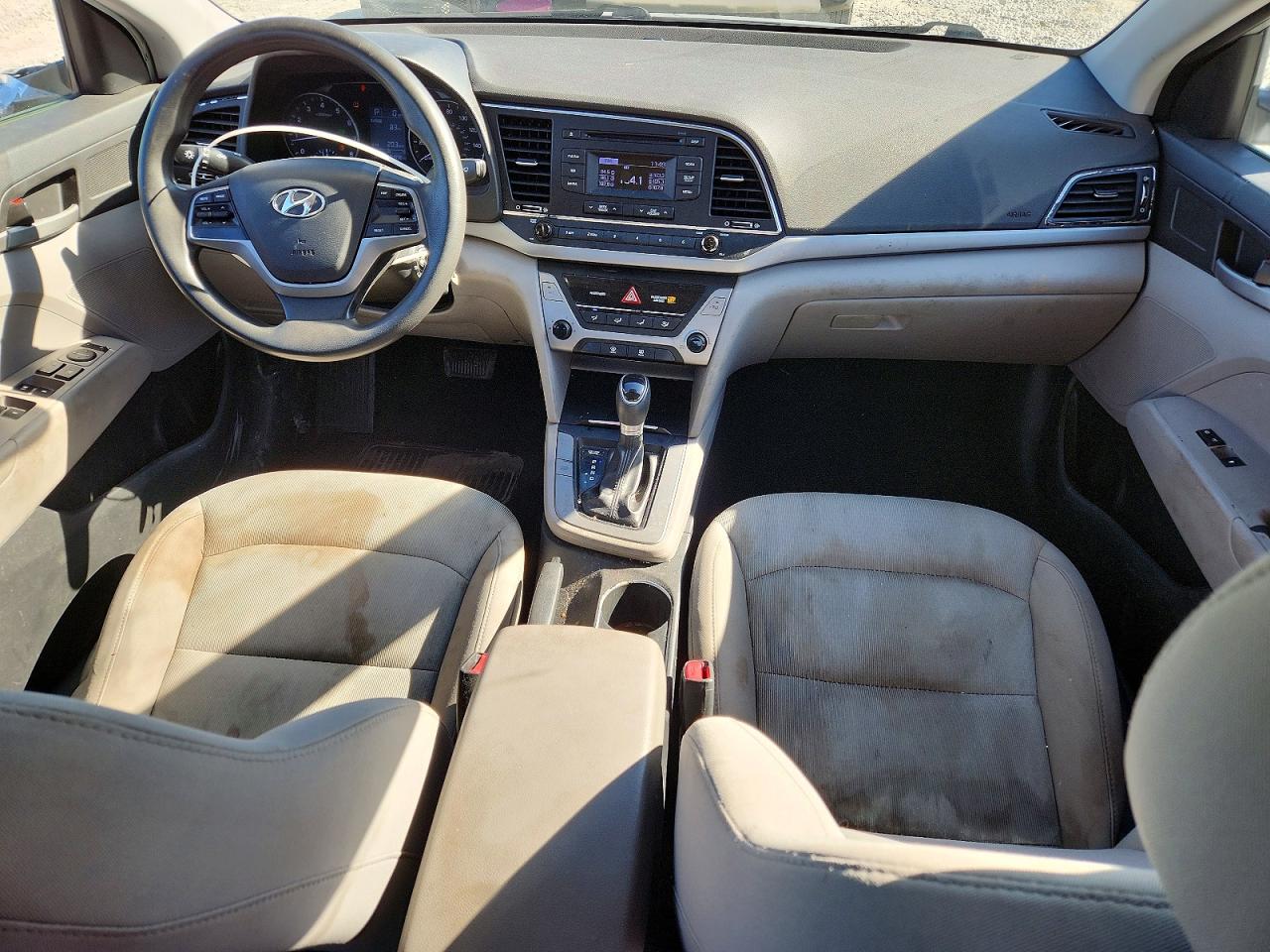 2017 HYUNDAI ELANTRA SE photo 8