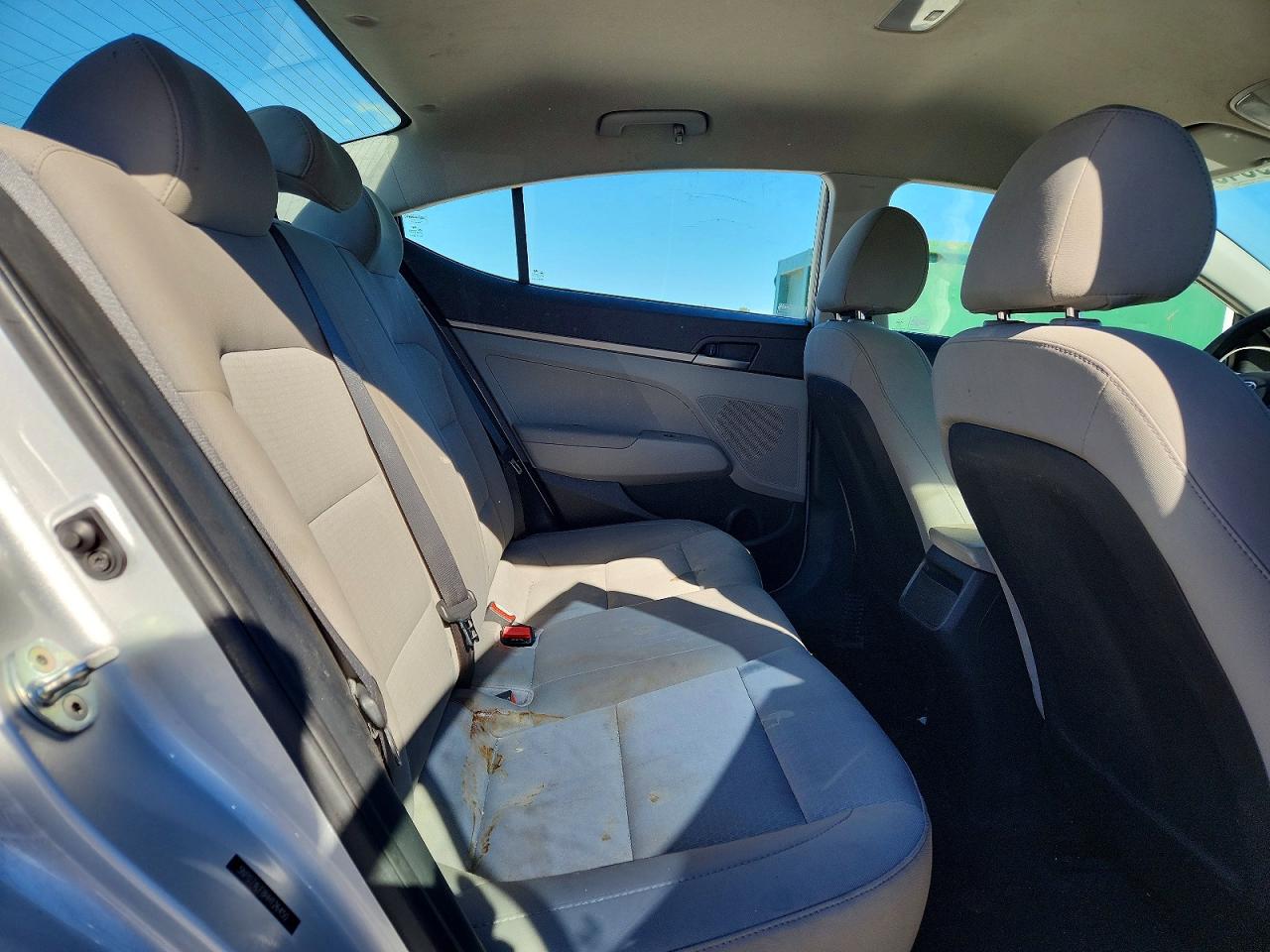 2017 HYUNDAI ELANTRA SE photo 10