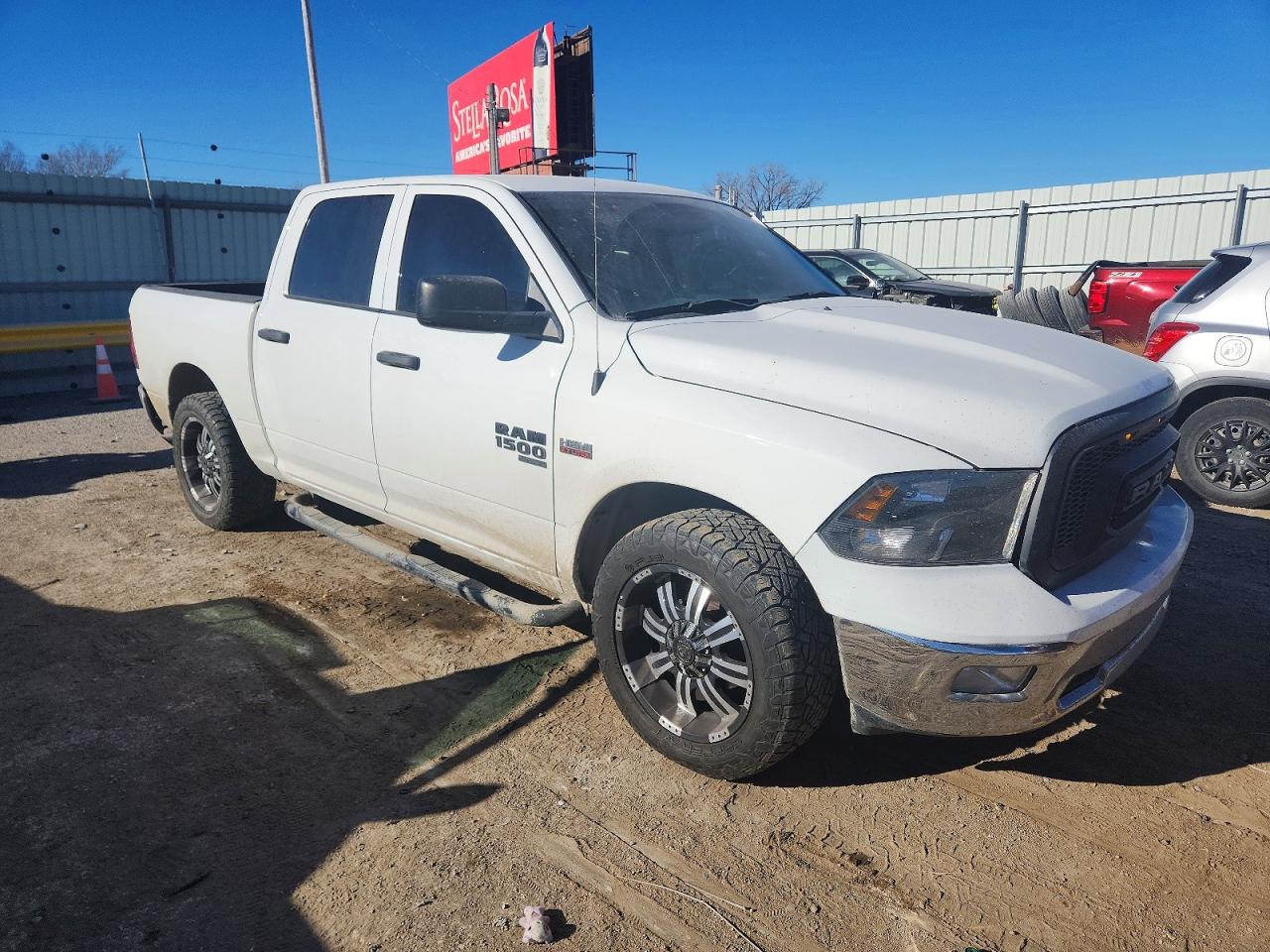 2022 RAM 1500 CLASSIC TRADESMAN photo 4