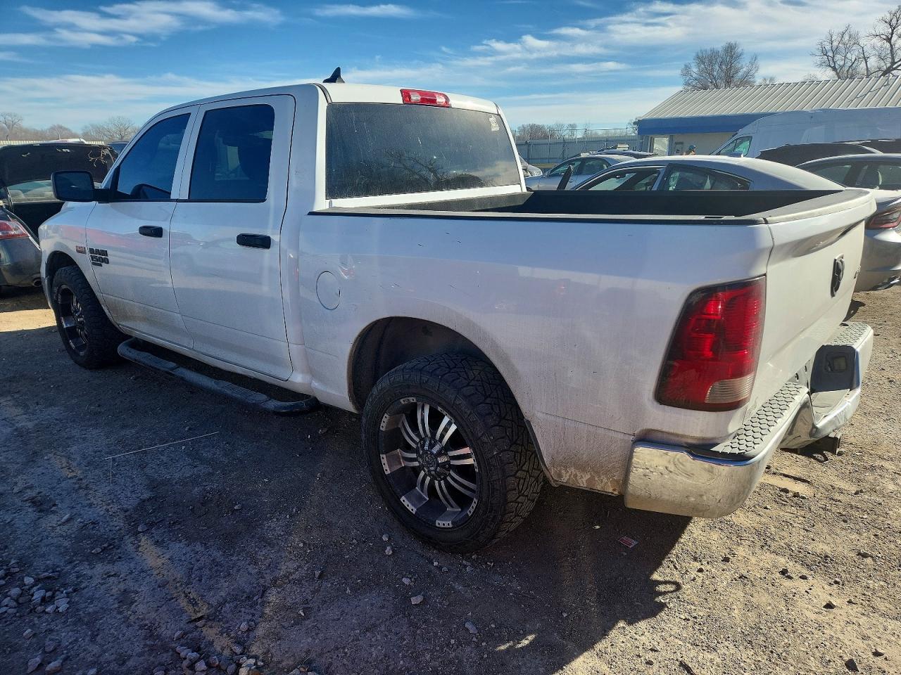 2022 RAM 1500 CLASSIC TRADESMAN photo 2