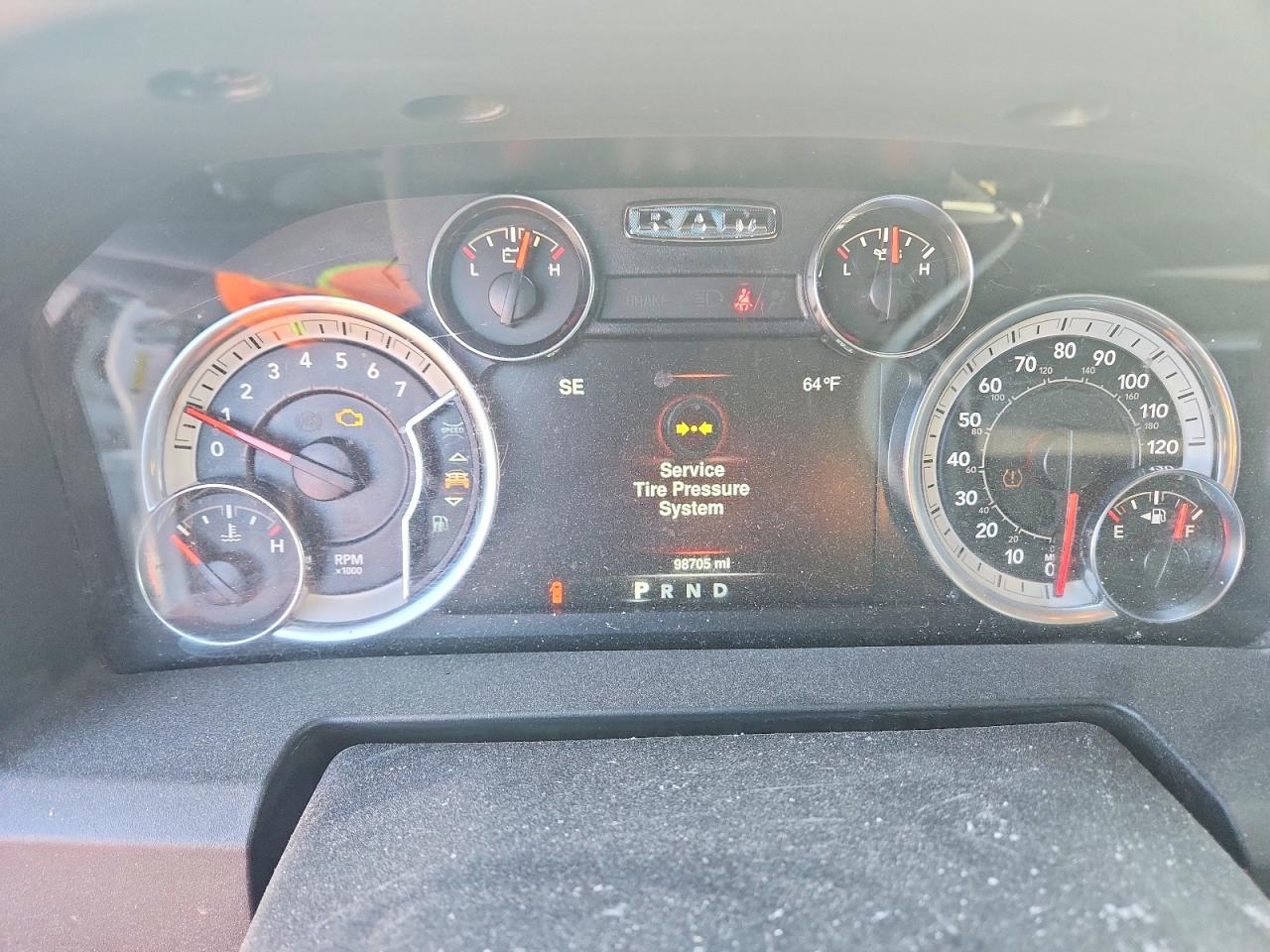2022 RAM 1500 CLASSIC TRADESMAN photo 9
