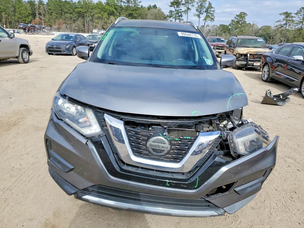 2018 NISSAN ROGUE photo 5
