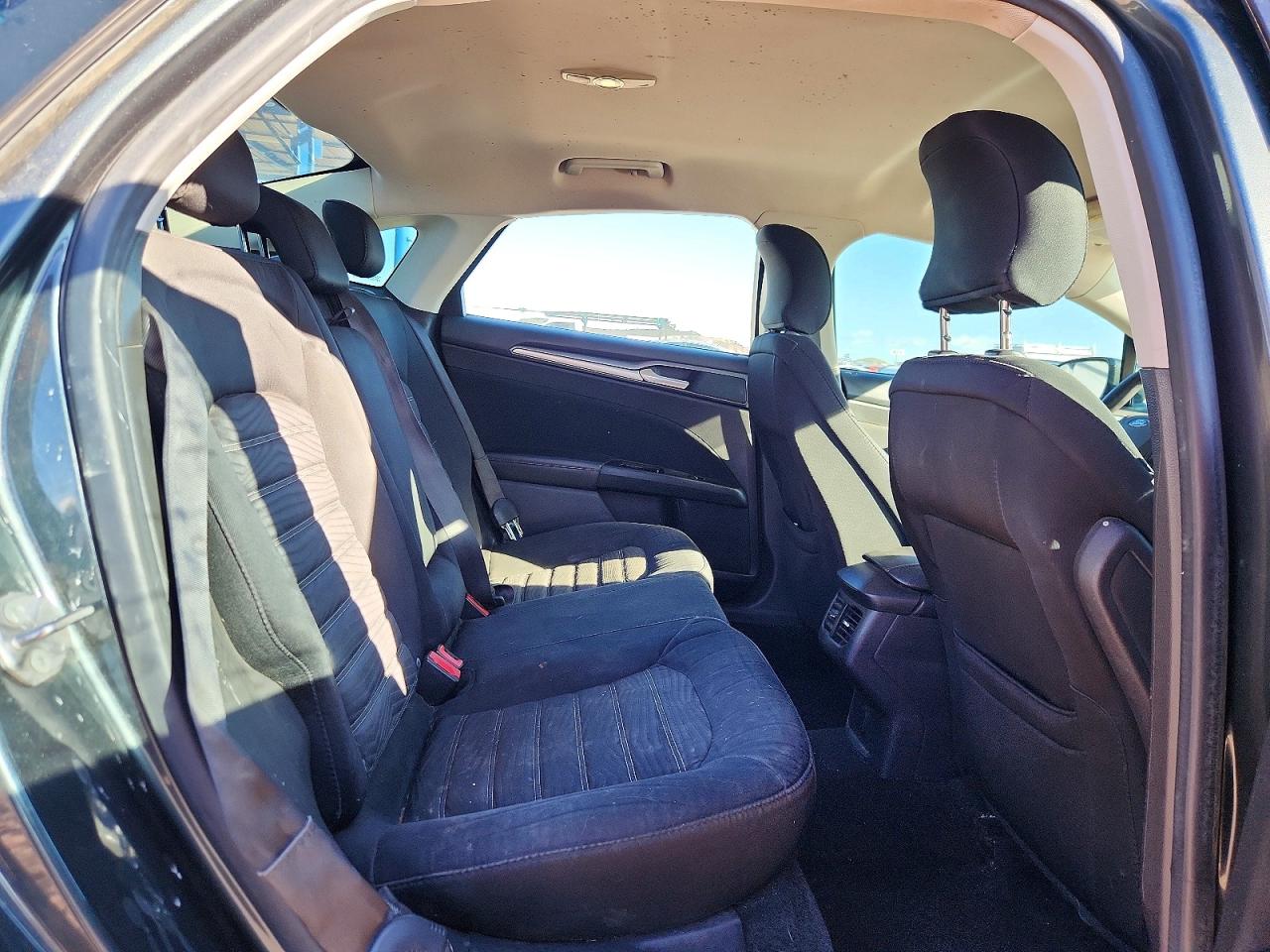 2016 FORD FUSION SE photo 10