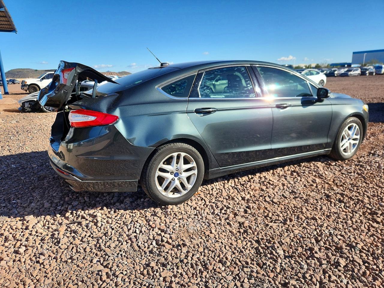 2016 FORD FUSION SE photo 3