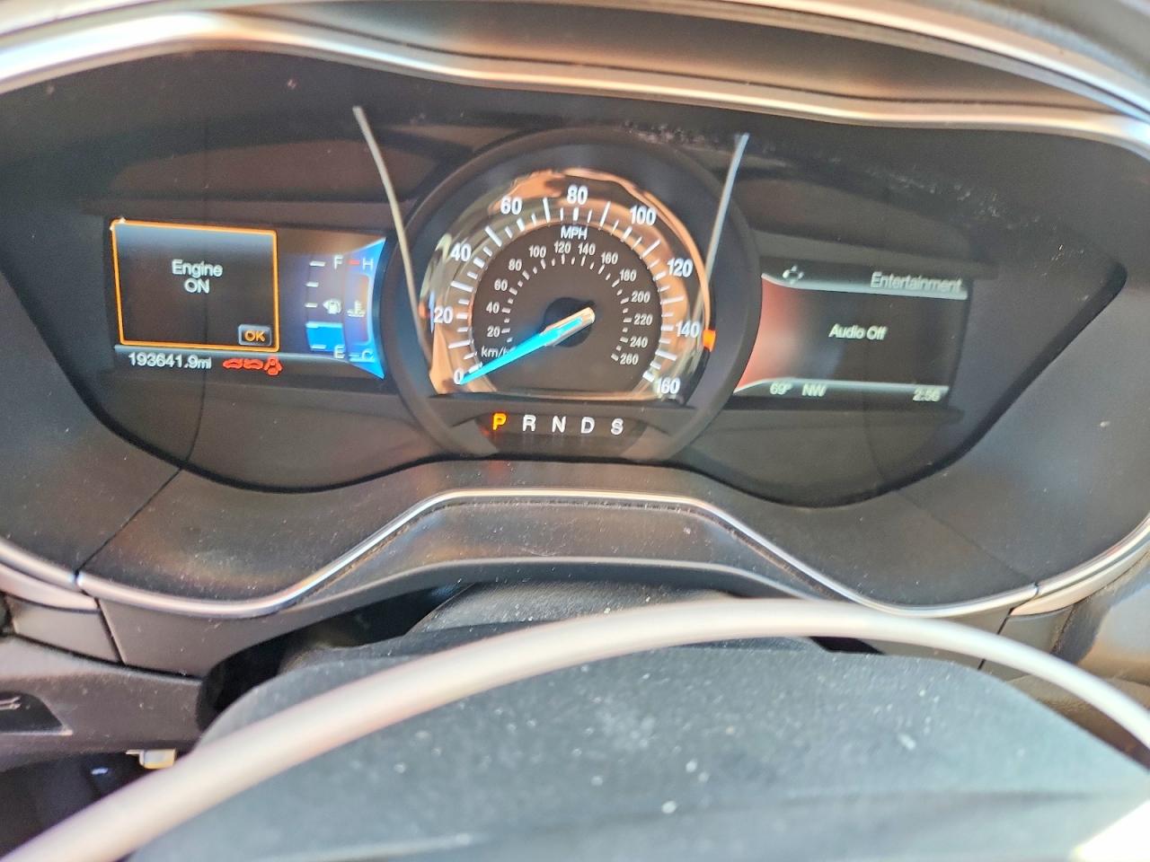 2016 FORD FUSION SE photo 9