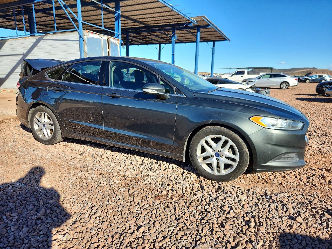 2016 FORD FUSION SE photo 4