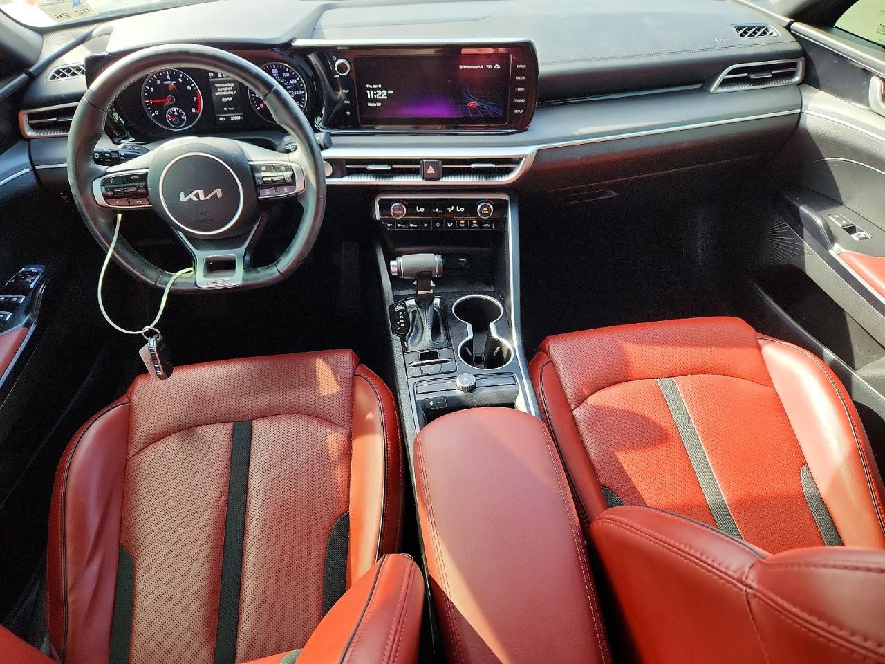 2023 KIA K5 photo 8
