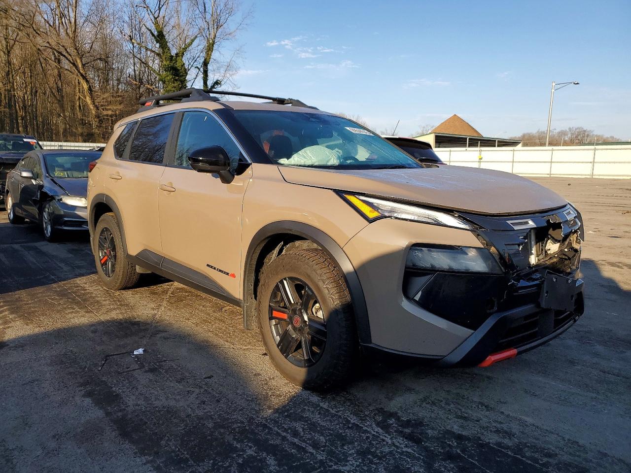 2025 NISSAN ROGUE SV photo 4