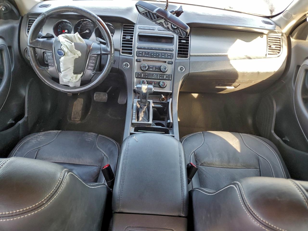 2011 FORD TAURUS SEL photo 8
