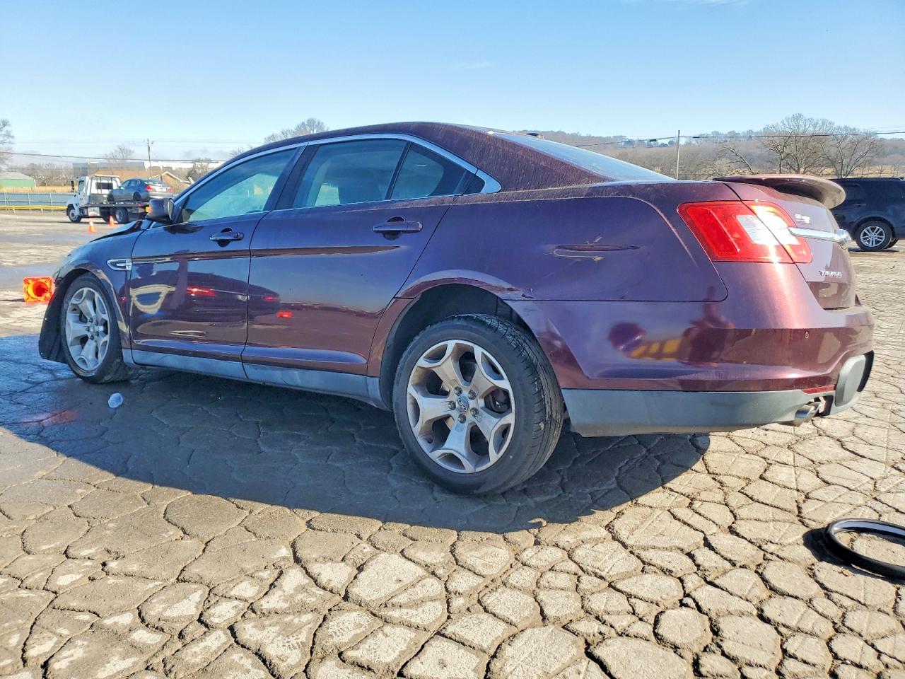 2011 FORD TAURUS SEL photo 2