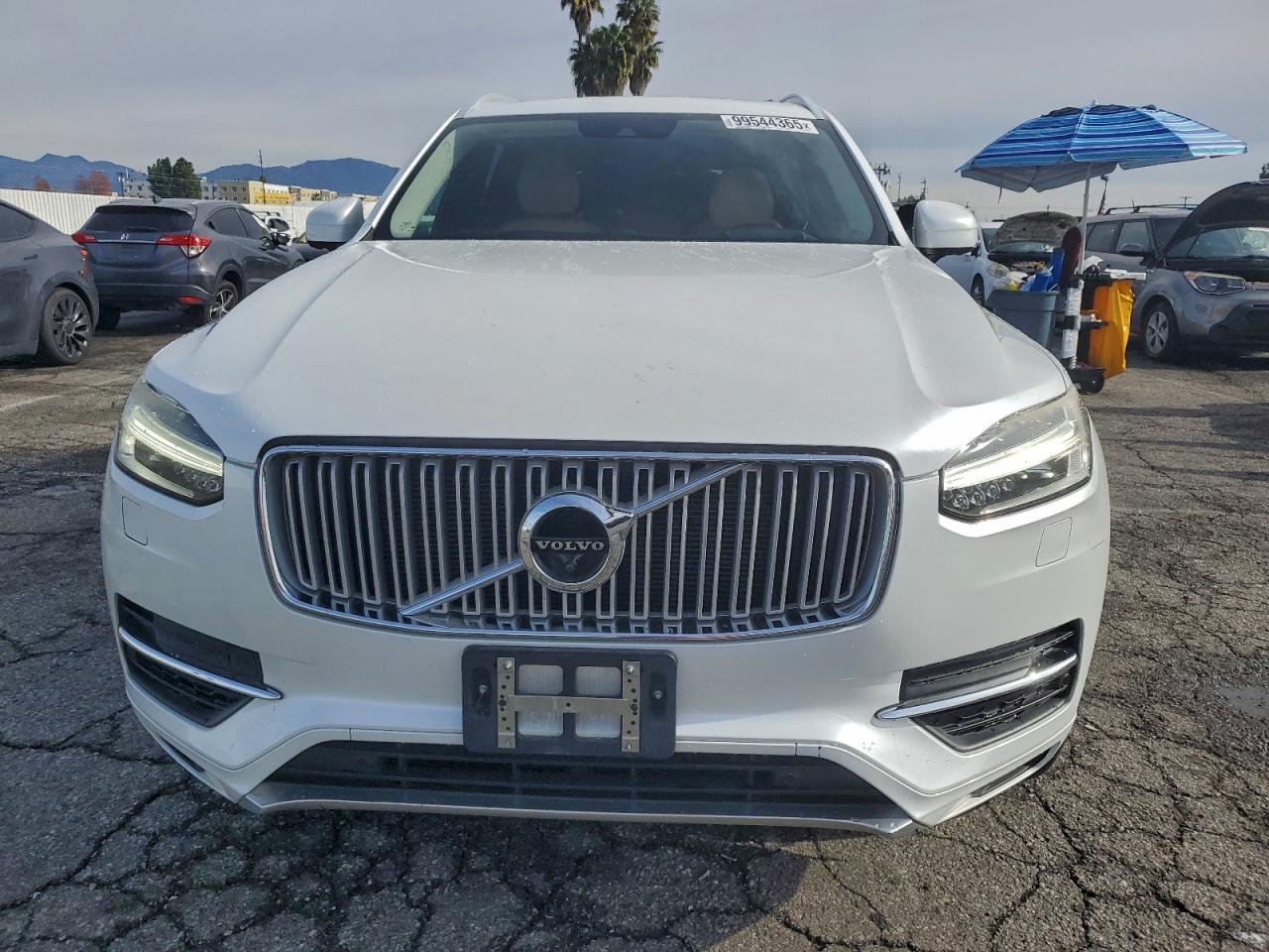 2016 VOLVO XC90 T8 photo 5