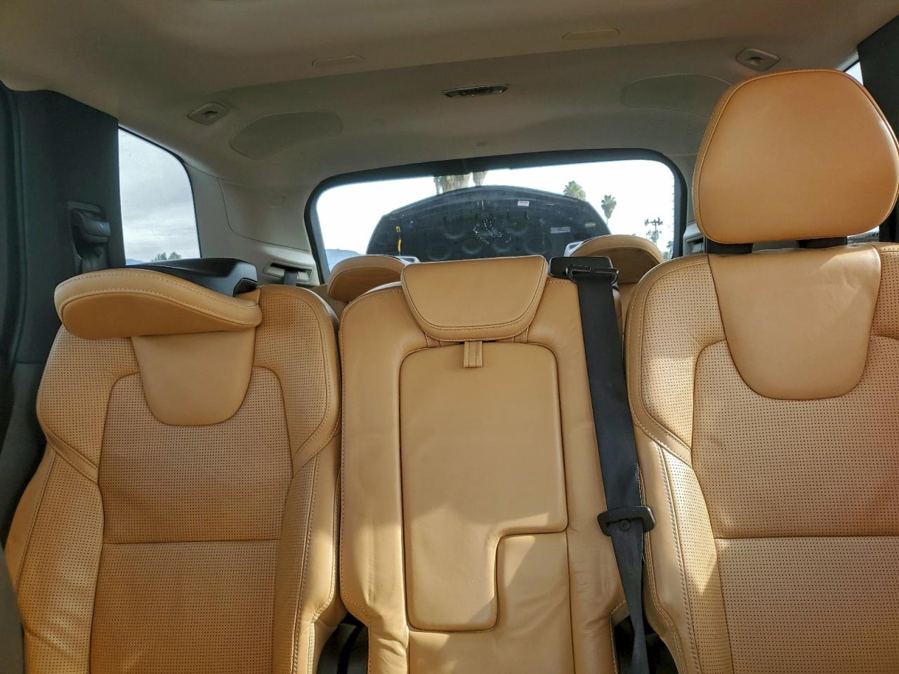 2016 VOLVO XC90 T8 photo 10