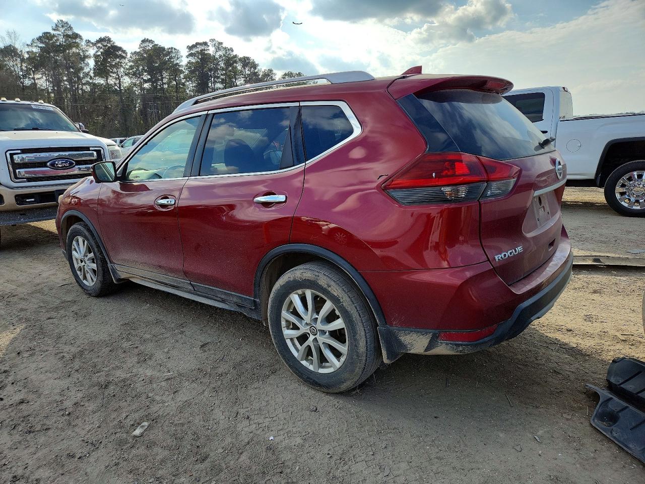 2018 NISSAN ROGUE S photo 2