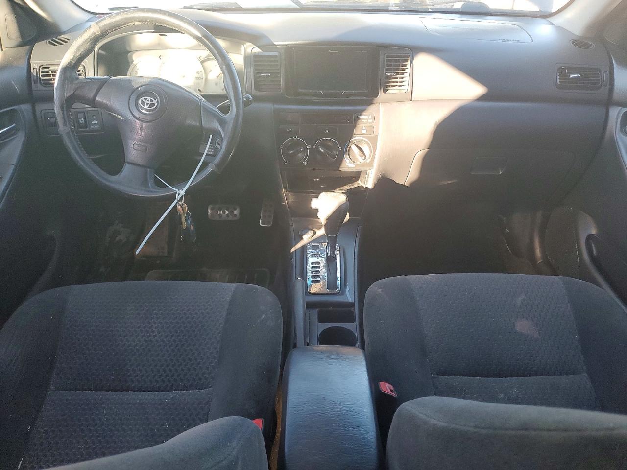 2006 TOYOTA COROLLA CE photo 8